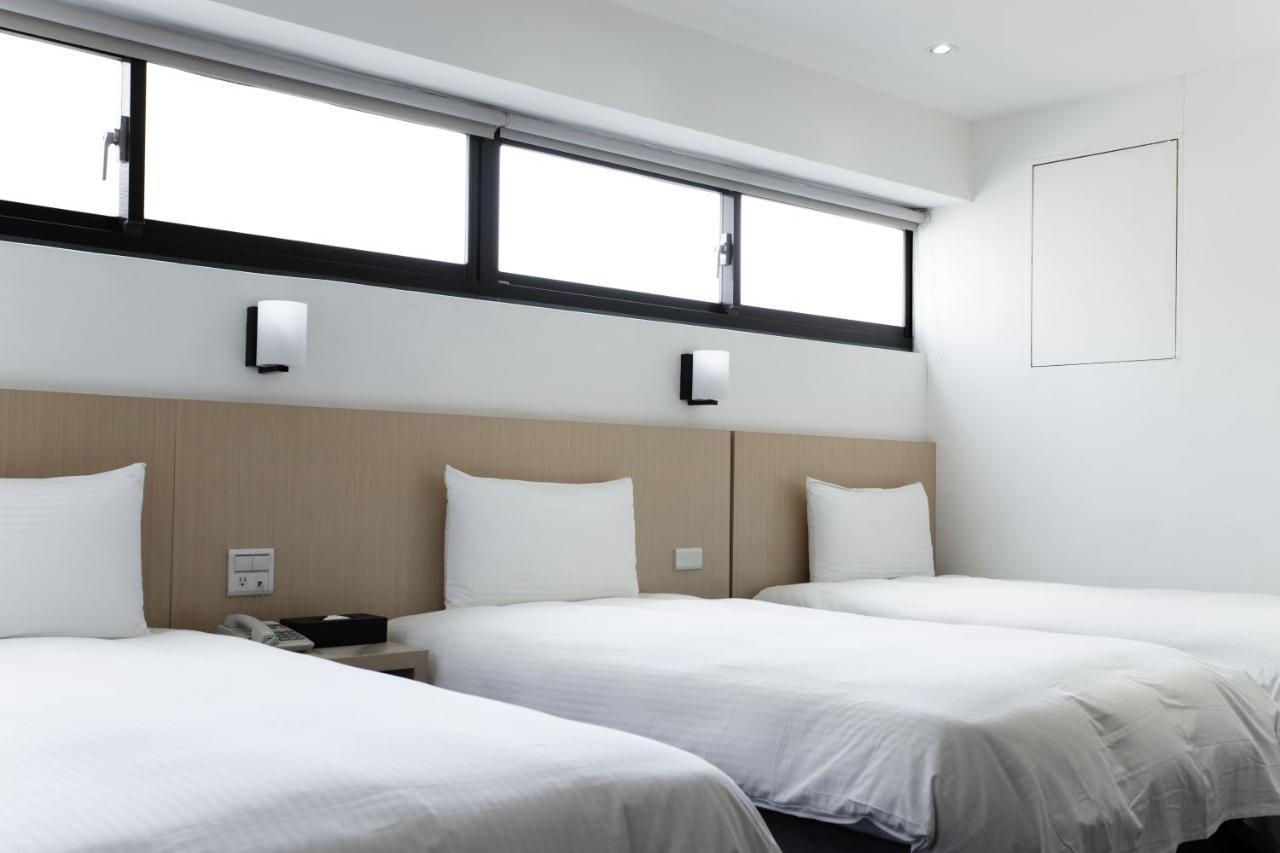 Hub Hotel - Songshan Airport Branch Taipei Exterior photo